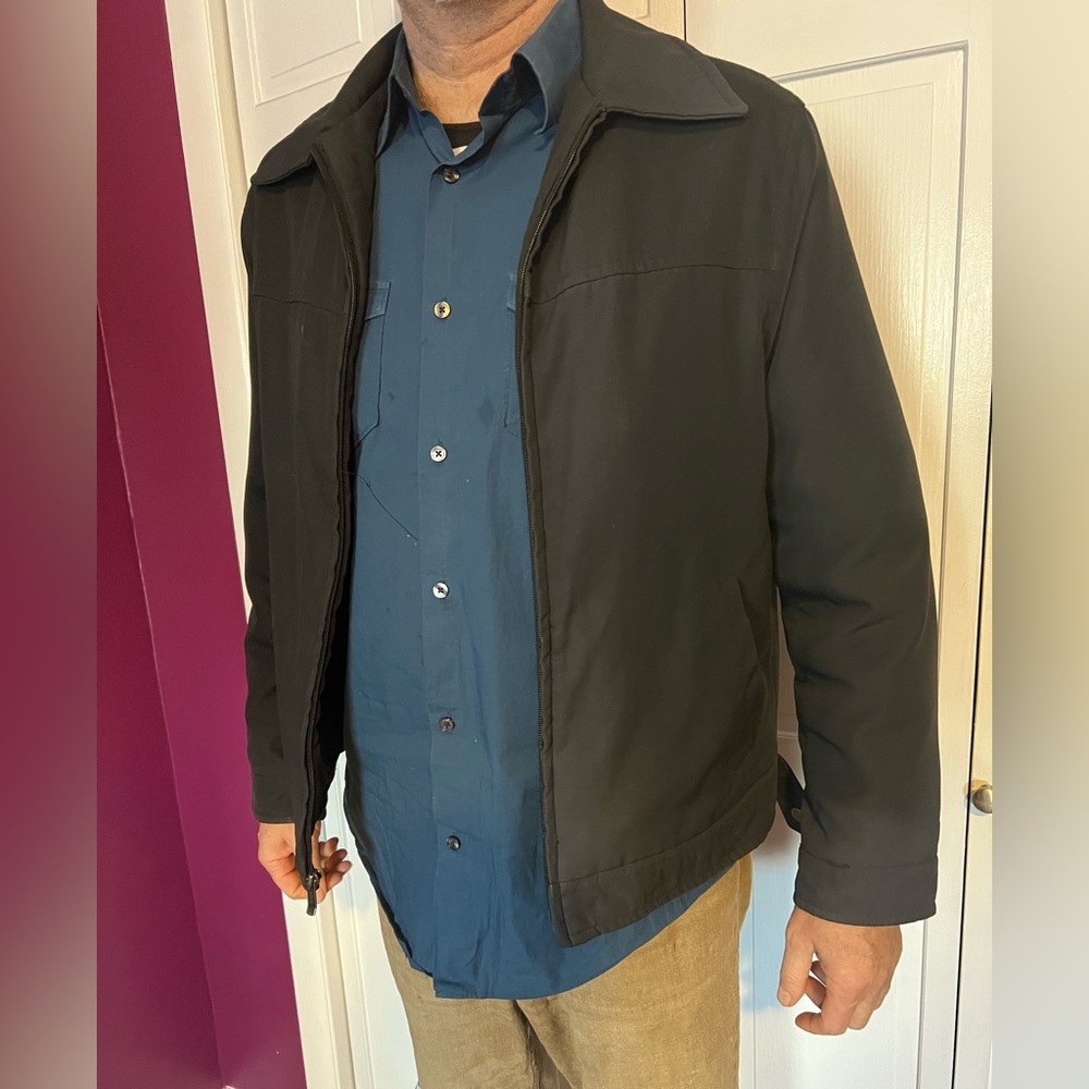 Guess zip up jacket